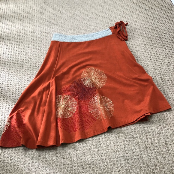 SOLD- Facebook - Picture 1 of 6